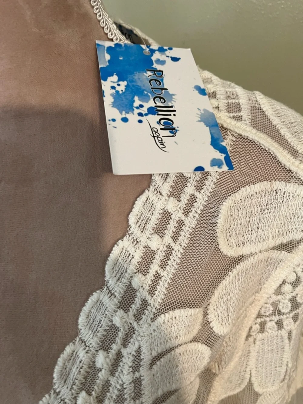 Women’s Rebelion Cream Lace Crochet Duster Kimono S NWT - Picture 4 of 7